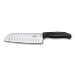 Couteau Santoku Victorinox SwissClassic 17cm Alvéolé Noir - En Boîte